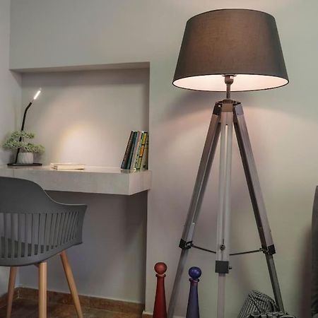 Beautiful Apt In Glyfada Center, Papandreou Street Афіни Екстер'єр фото