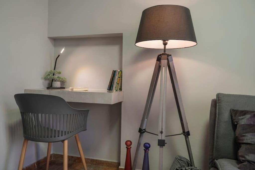 Beautiful Apt In Glyfada Center, Papandreou Street Афіни Екстер'єр фото